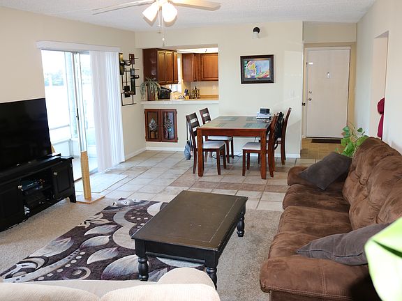 4th image of 8816 Bay Pointe Dr Unit D105