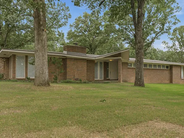100 Holmes Rd, Jonesboro, AR 72405
