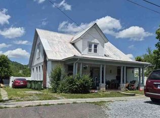 327 Joslyn Ave, Pennington Gap, VA 24277