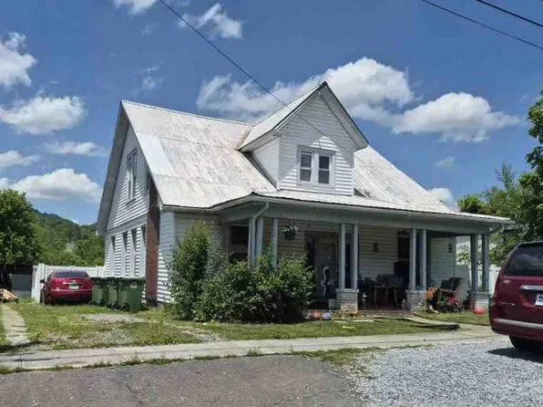 327 Joslyn Ave, Pennington Gap, VA 24277