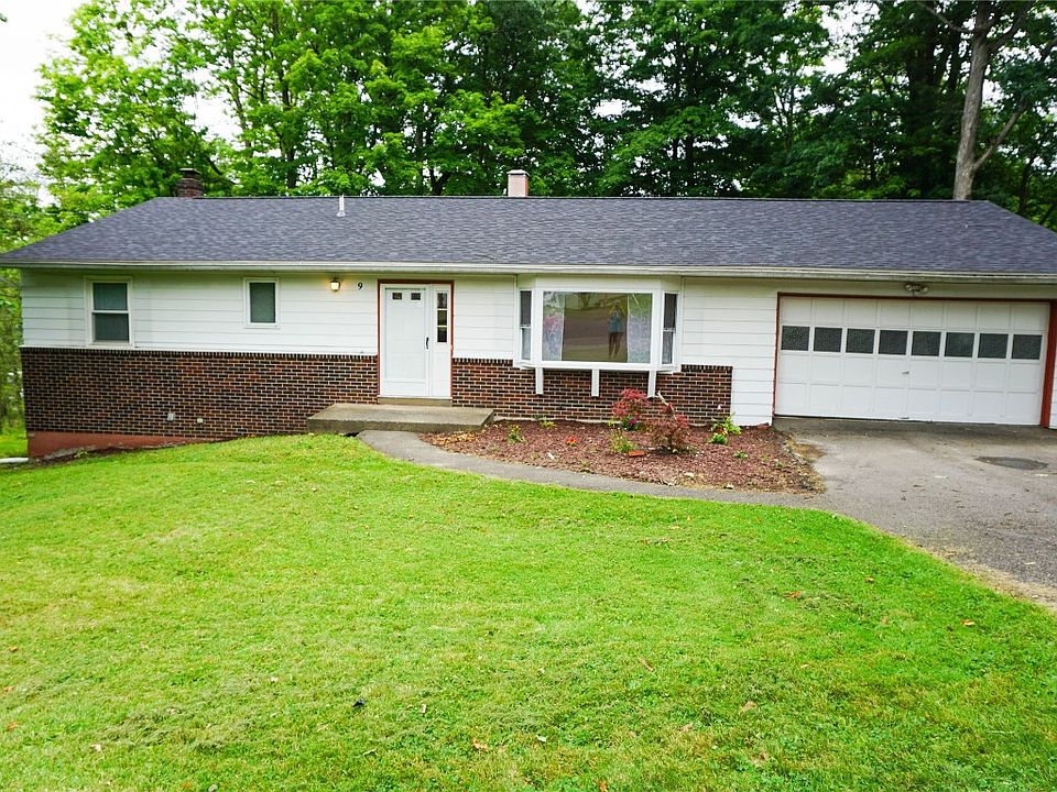 1st image of 9 Deborah Dr
