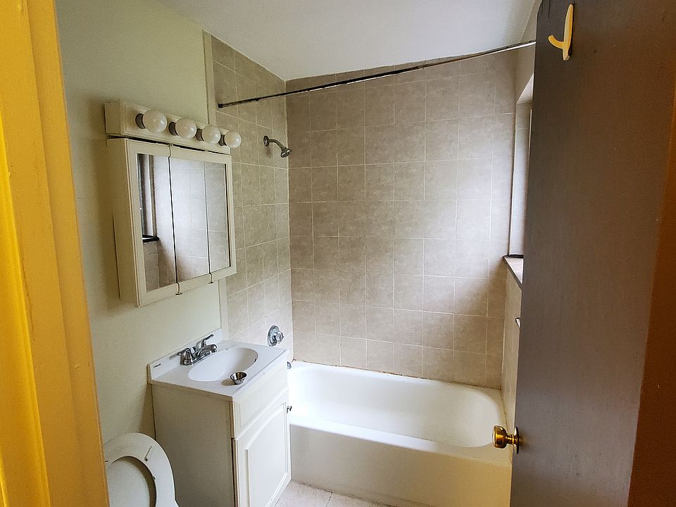 1st image of 180 Central St APT 11