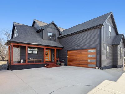 1077 175th #8, Jesup, IA, 50648
