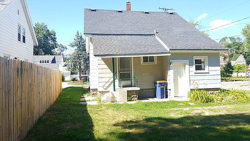 2nd image of 954 Oakdale St SE