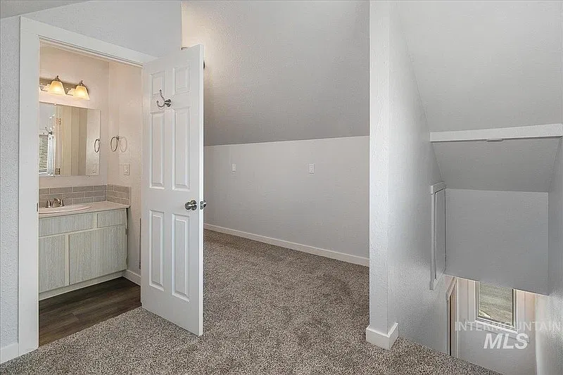 1 bed, 1.0 bath, 177 sqft, $850 — Photo 4