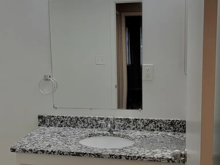 1771 E Woodward Heights Blvd — Photo 17