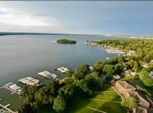 4658 Asbury Dr #2, Clear Lake, IA 50428