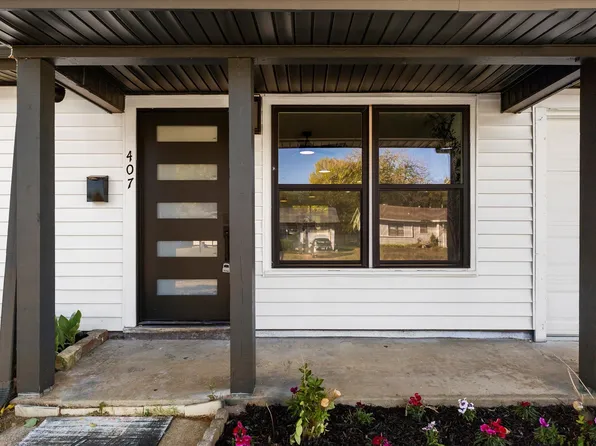 407 Freestone Dr, Euless, TX 76039