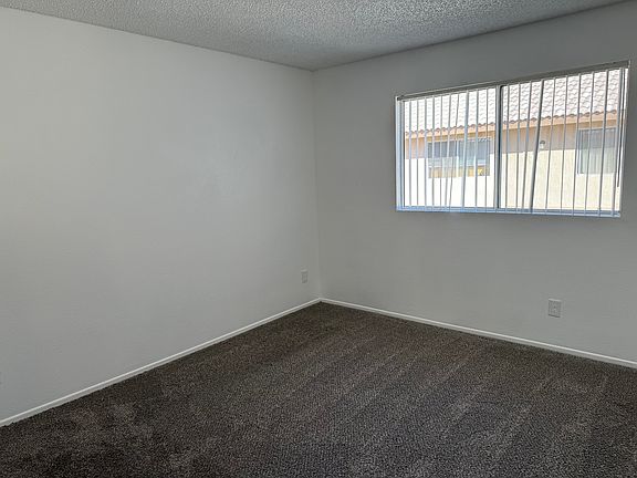 5th image of 1623 Orchid Ln APT A