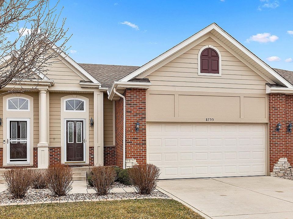 1st image of 8755 Lake Hills Dr