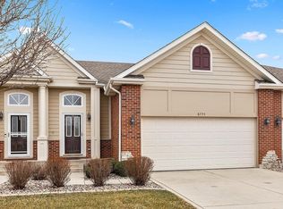 8755 Lake Hills Dr, Saint John, IN 46373
