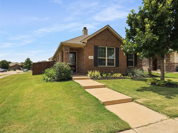 9228 Stewart St, Aubrey, TX 76227
