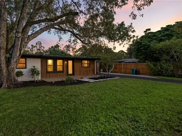 1280 Pine ST, NAPLES, FL 34104