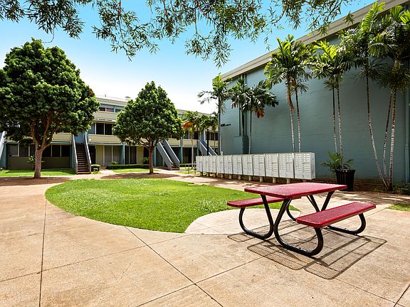 Relax and unwind in the open-air courtyard with shaded picnic spots and tranquil surroundings.