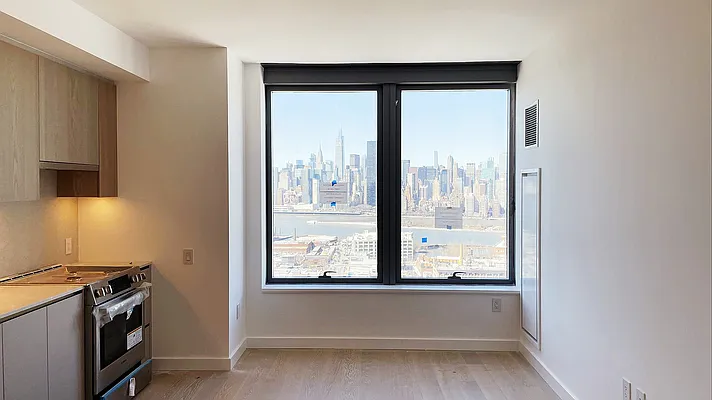 Rented by YouYork Management LLC | media 16