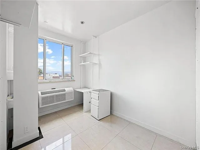 10607 Northern Blvd #5B