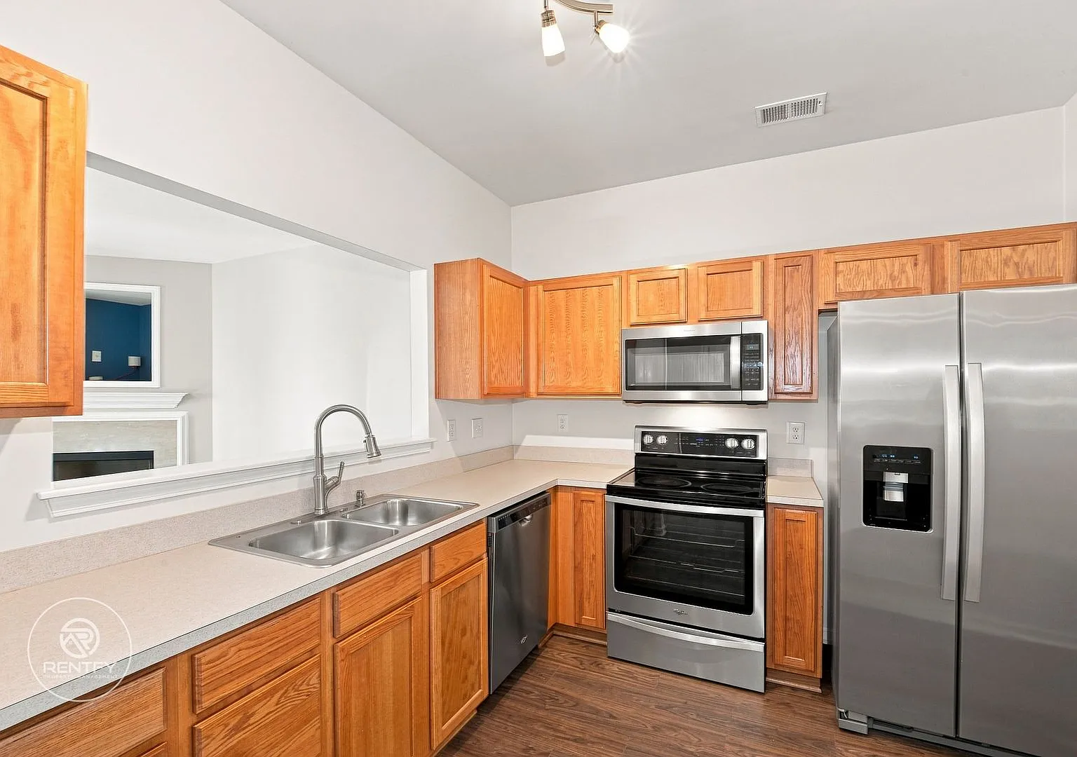 18478 Streamline Ct Cornelius, NC — Photo 3