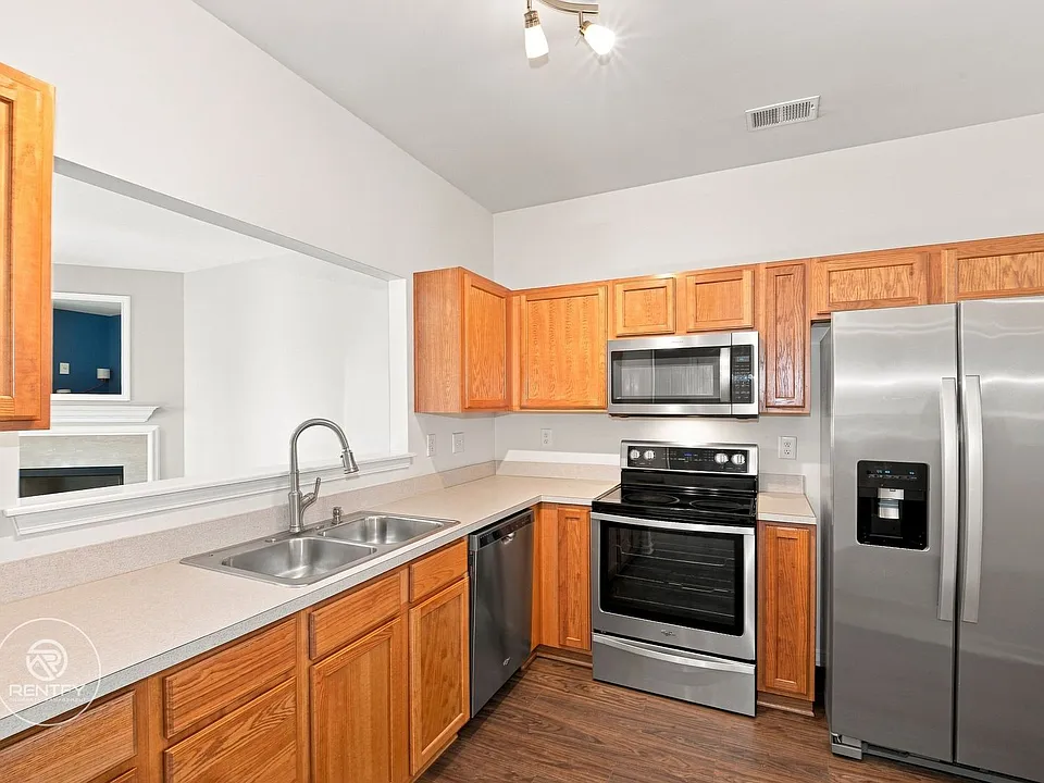 18478 Streamline Ct