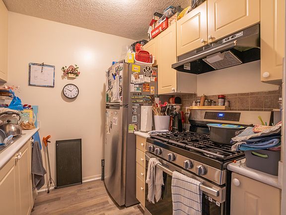 3rd image of 4716 Hobson Dr #2B