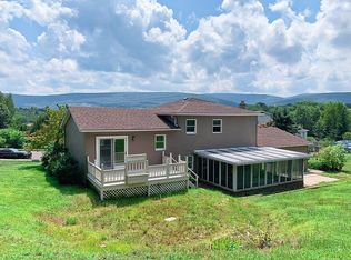 144 Constitution Ave, Hanover Township, PA 18706