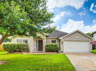 16935 Canyon Springs Ln, Friendswood, TX 77546