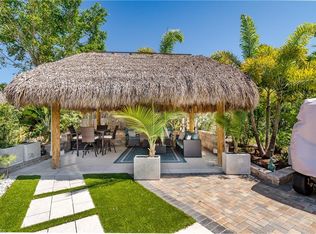 13570 Snapper Ln, Naples, FL 34114