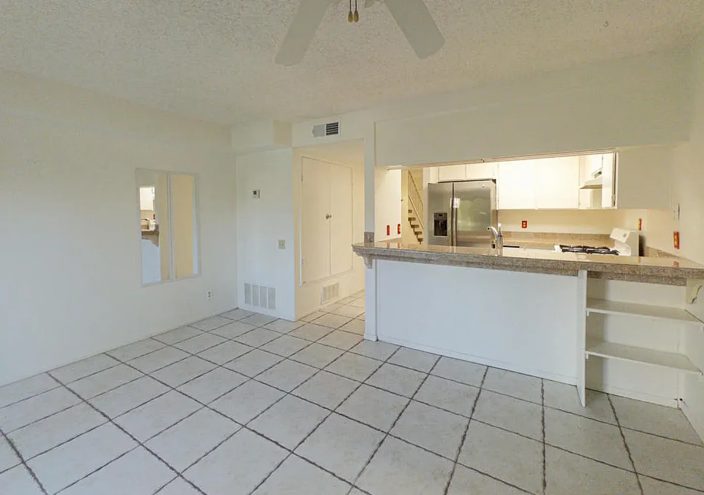 2 bed, 1152 sqft, $2,200 — Photo 4