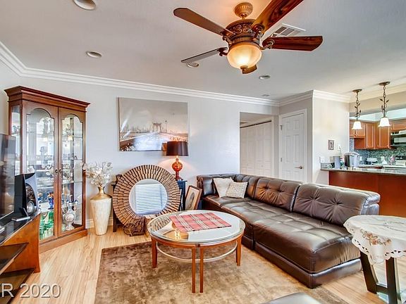 2nd image of 304 S Buffalo Dr Unit 202
