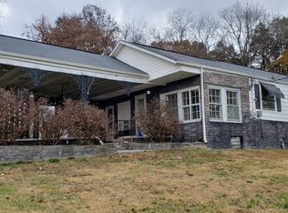 128 Snowbird Ln, Elizabethton, TN 37643