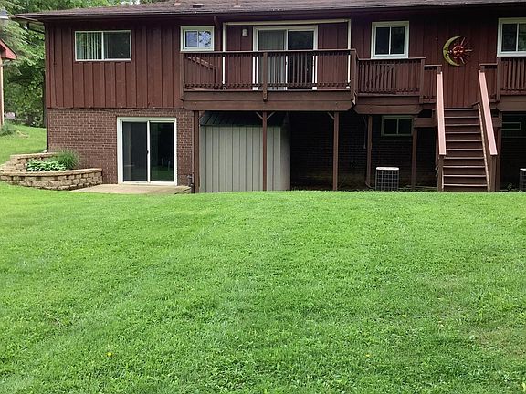 Deck/ balcony. Patio