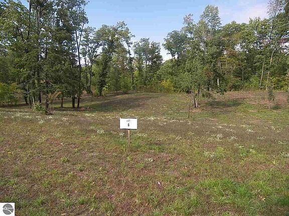 2nd image of 6 Krull Ct Lot 6