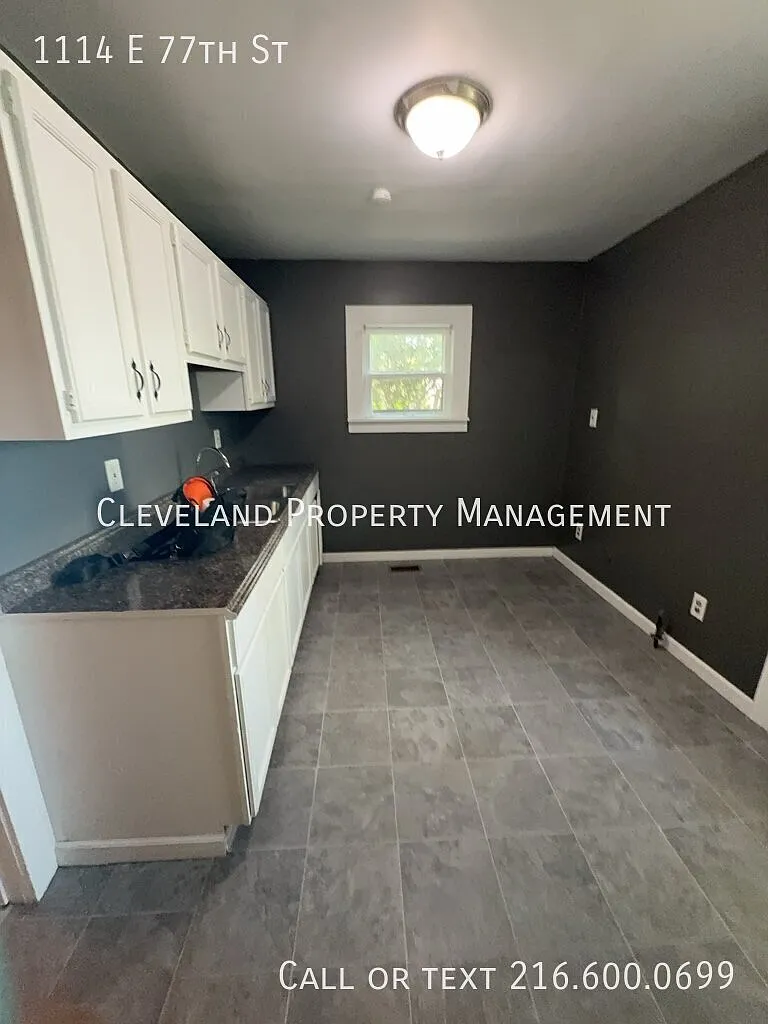 Fully Updated 4-Bedroom Home in Cleveland! — Photo 3