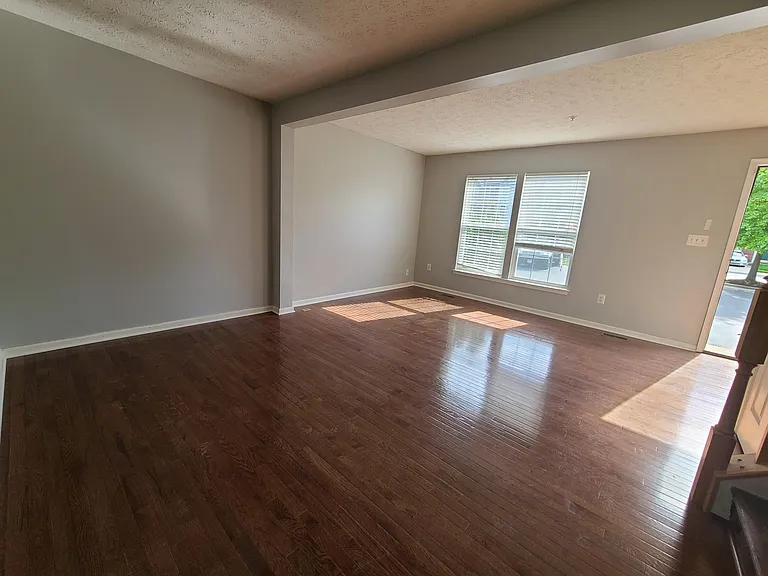 2718 Thornbrook Ct — Photo 6