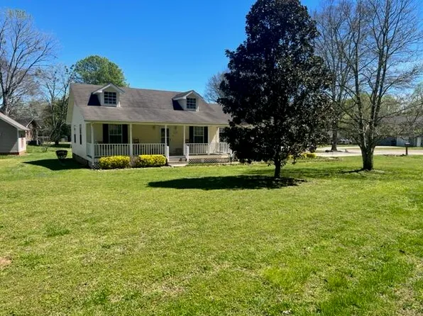 1100 Asher St, Jasper, TN 37347