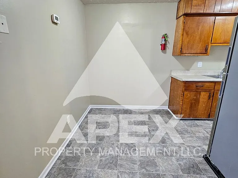 Springdale Apartments — Photo 27