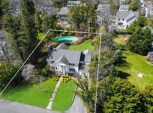 621 Fairway Ave, Mamaroneck, NY 10543