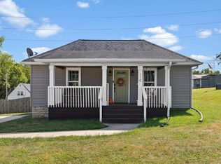 114 7th St, Oolitic, IN 47451
