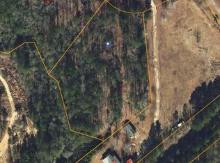 6823 Foxrun Rd, Linden, NC 28356