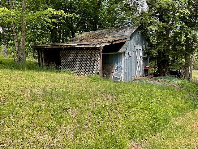 Listing photo 5