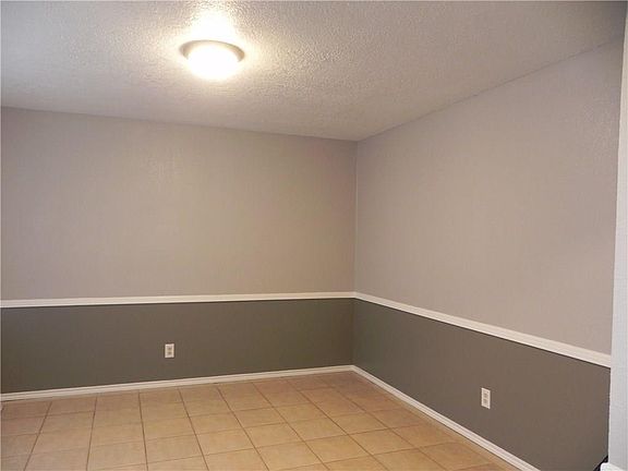 3rd image of 10013 Goliad Dr