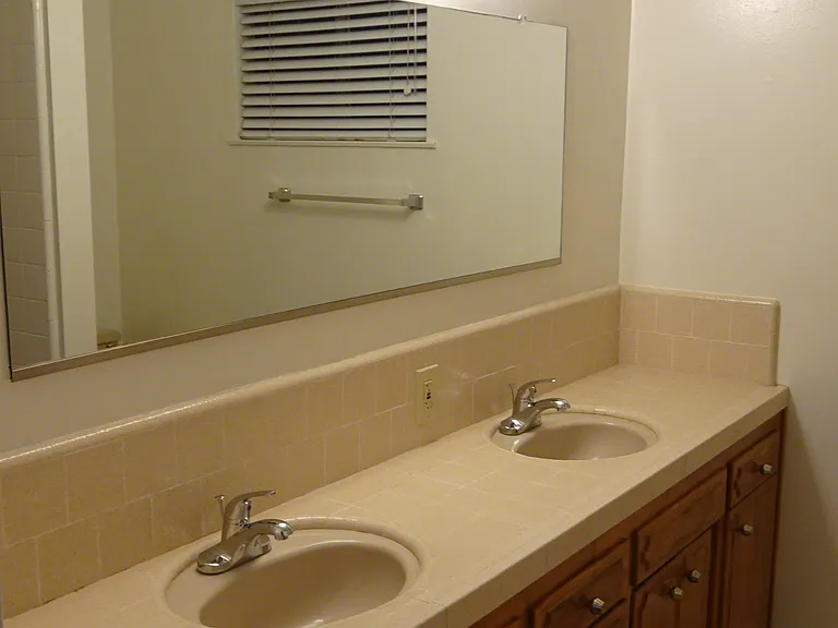 6345 N Spalding Ave — Photo 18