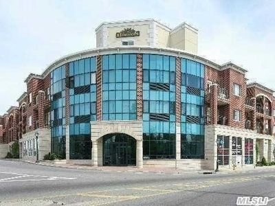 130 Post Ave APT 413, Westbury, NY, 11590