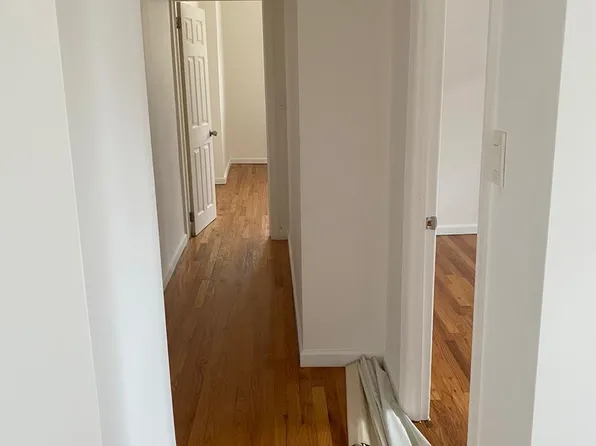 726 E 214th St Floor 2, Bronx, NY 10467