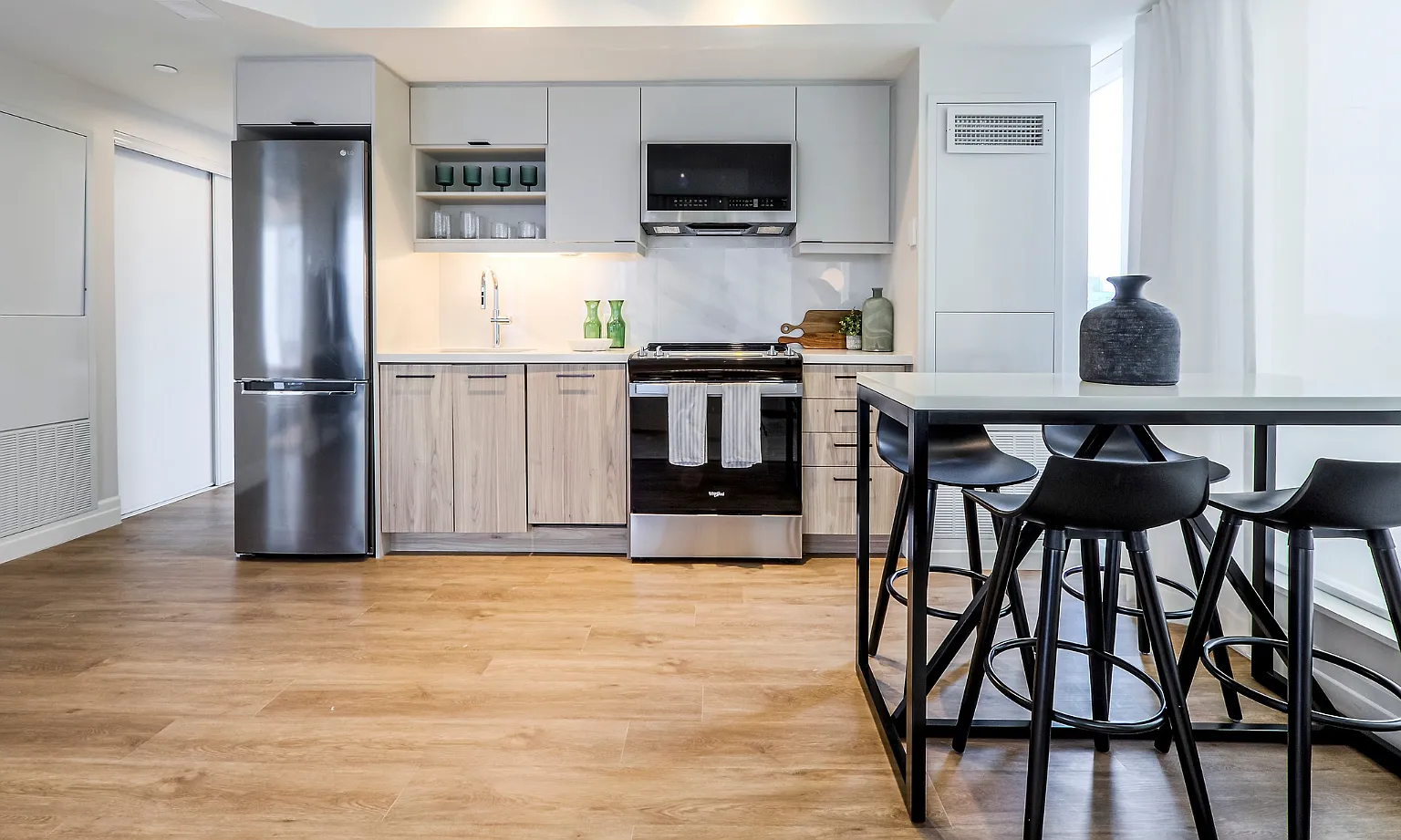 The 203 Residences — Photo 4