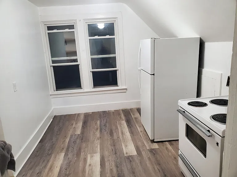 408 S Park Ave #2 — Photo 2