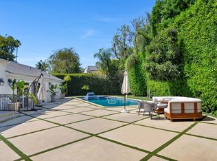 9887 Carmelita Ave, Beverly Hills, CA 90210