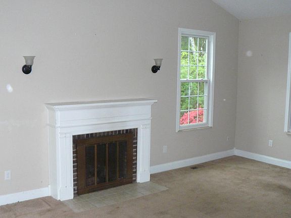5th image of 115 Creekwood Dr