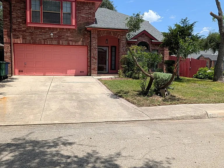 9202 Proclamation Dr — Photo 2