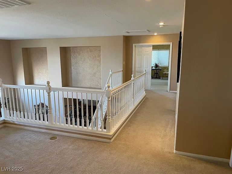 170 Arches Ct — Photo 32