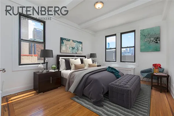 Rented by R New York | media 19